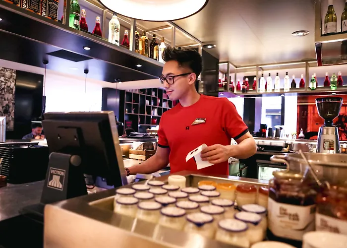 Citizenm South מלון