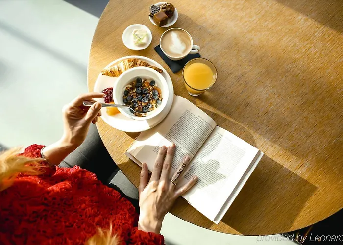 מלון Citizenm South 4*