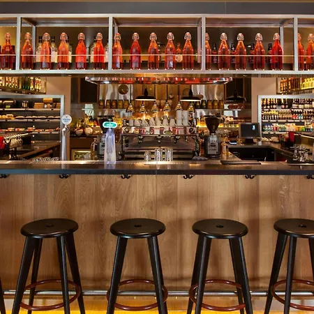 Citizenm South 4*