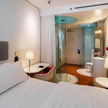 Hotel Citizenm South 4*