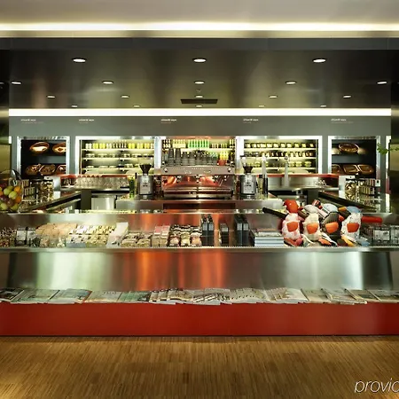 Otel Citizenm South 4*
