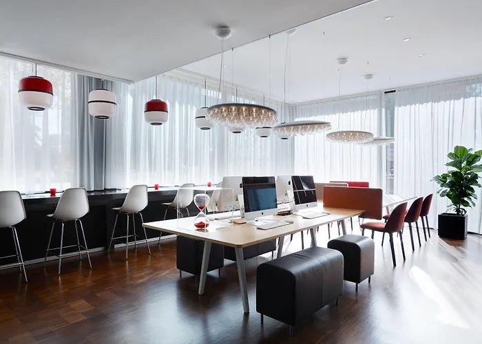 Hotel Citizenm South 4*