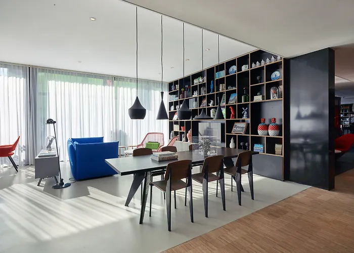 Citizenm South Otel 4*