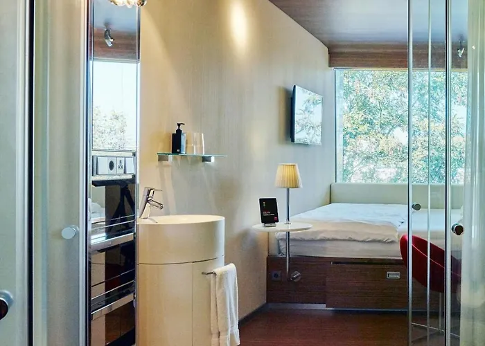 Hotel Citizenm South 4*