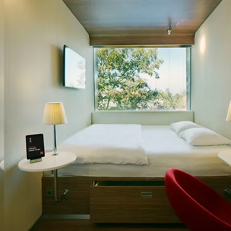 Otel Citizenm South 4*