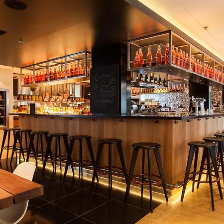 Otel Citizenm South 4*