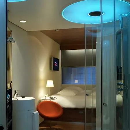 Citizenm South 4*