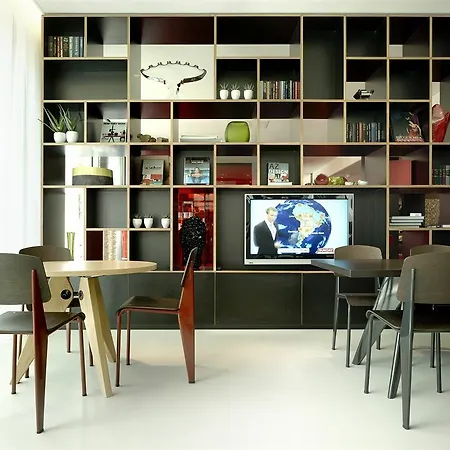 Otel Citizenm South 4*